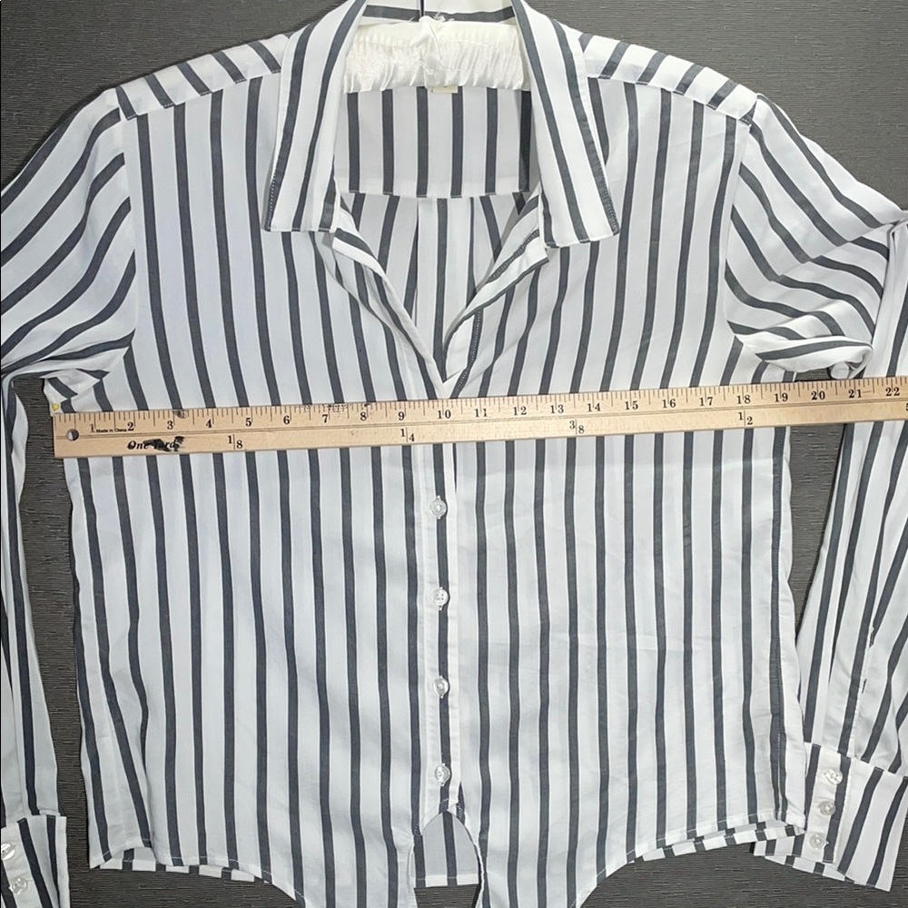 Cloth &‎ Stone Black and White Notched Collar Button Down Shirt - Picture 4 of 7